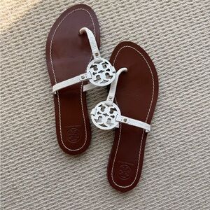 Tory Burch White Leather Logo Thong Sandals size 8.5